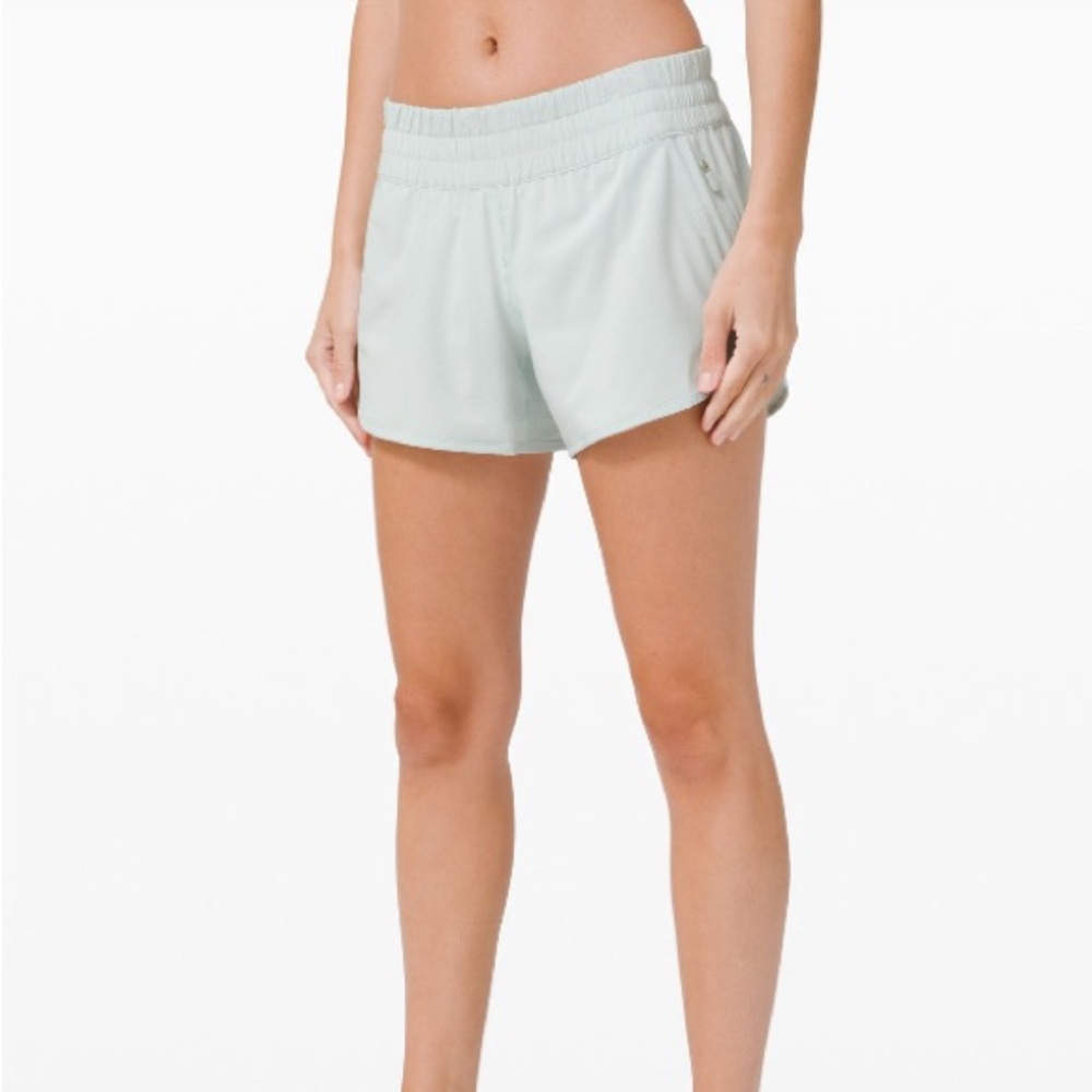Lululemon Tracker Low-Rise Short 4” 4-way Stretch